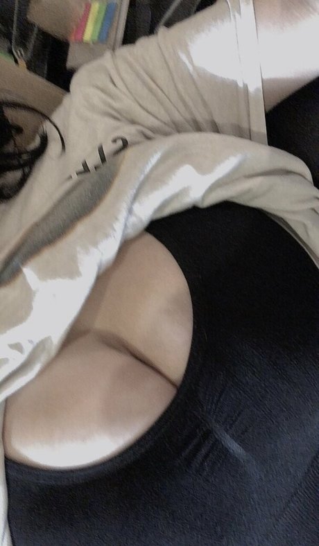 Sareliii  nude leaked OnlyFans photo