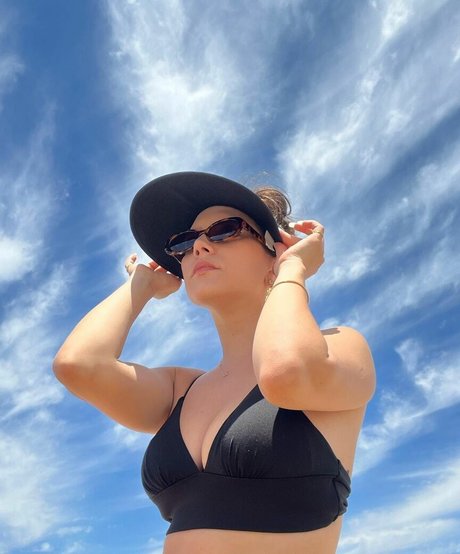 Naken lekkede OnlyFans-bilde av Lorena Comparato
