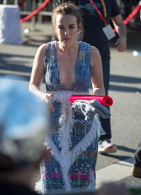 Elizabeth Henstridge