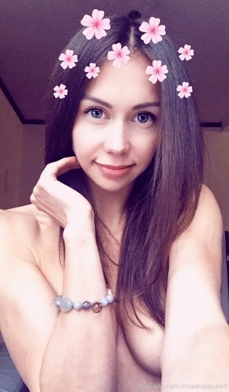 Mianaughtygirl