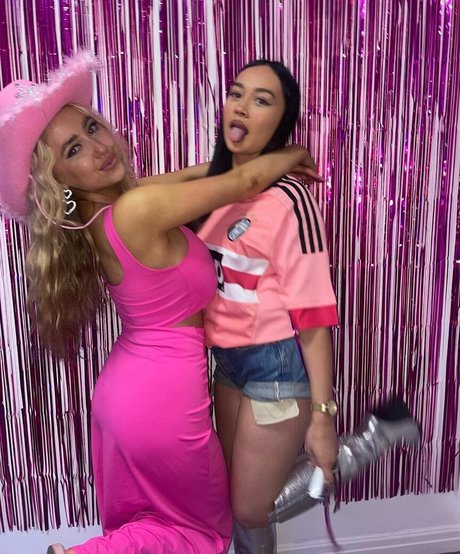 Nahá fotka uniklých OnlyFans od Faye Hanson