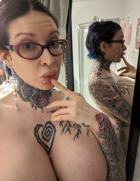 Ariane Saintamours  nude leaked OnlyFans photo