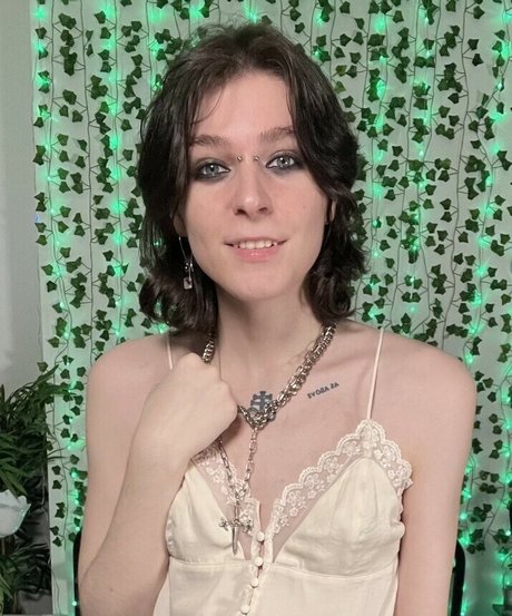 Alasti lekkinud OnlyFans-i pilt Lich Qween