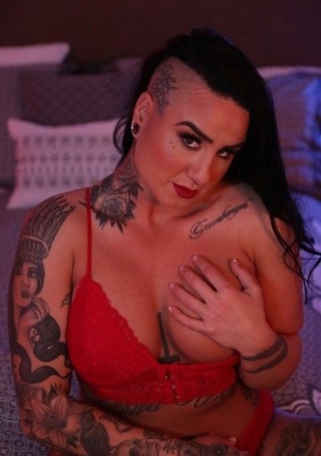 Nahá fotka uniklých OnlyFans od Ashlee Evanssmith