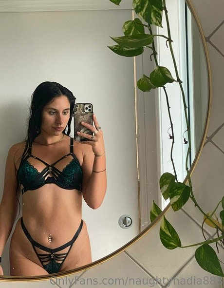 Naughtynadia888