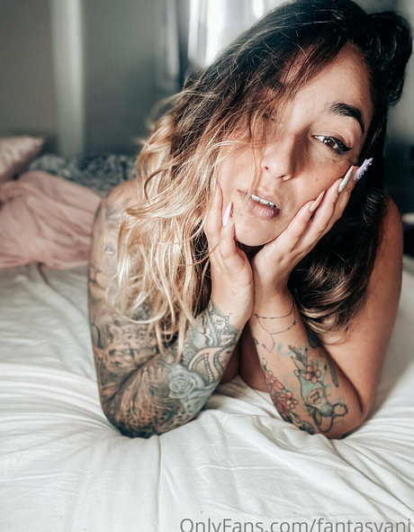 Nahá fotka uniklých OnlyFans od Fantasyani