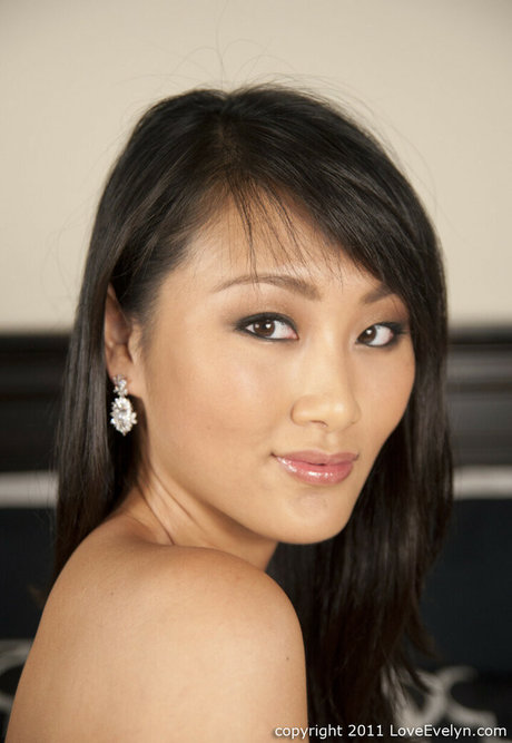 Evelyn Lin
