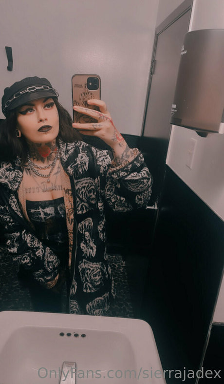 Nahá fotka uniklých OnlyFans od Sierrajadex