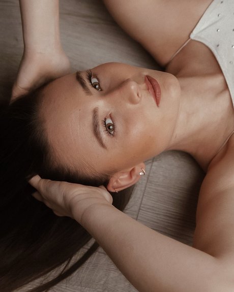 Naakte gelekte OnlyFans-foto van Olivia
