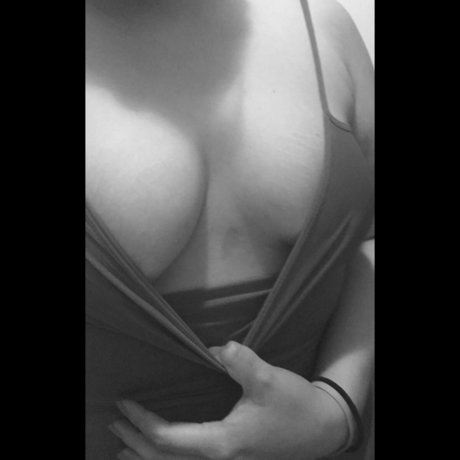Обнаженная фотография утечки OnlyFans от Ceci