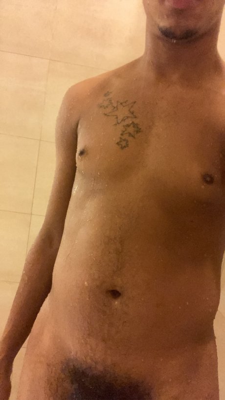 Naakte gelekte OnlyFans-foto van Dejay Long Pipe 