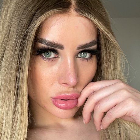 Nagie wyciekłe zdjęcie OnlyFans od Aline
