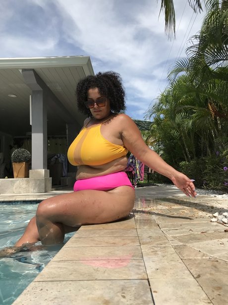 Foto nua vazada do OnlyFans de Gina