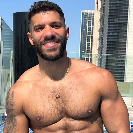 Naakte gelekte OnlyFans-foto van Never Again