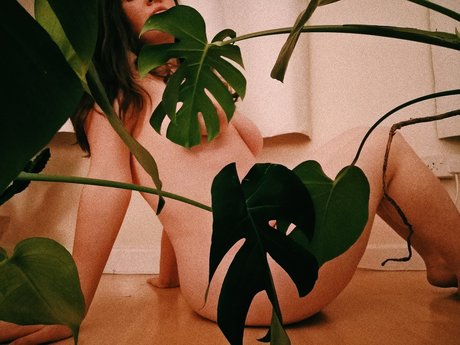 Naken läckt OnlyFans-bild av Nora 