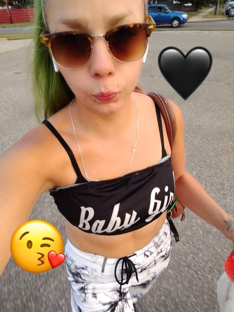 Photo nue de fuite OnlyFans de Solonono