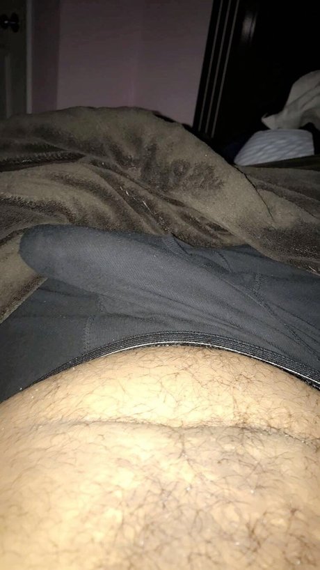 Alaston vuotanut OnlyFans-kuva Binladendashoota