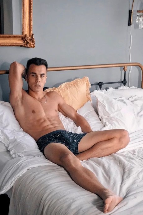 Nikolis