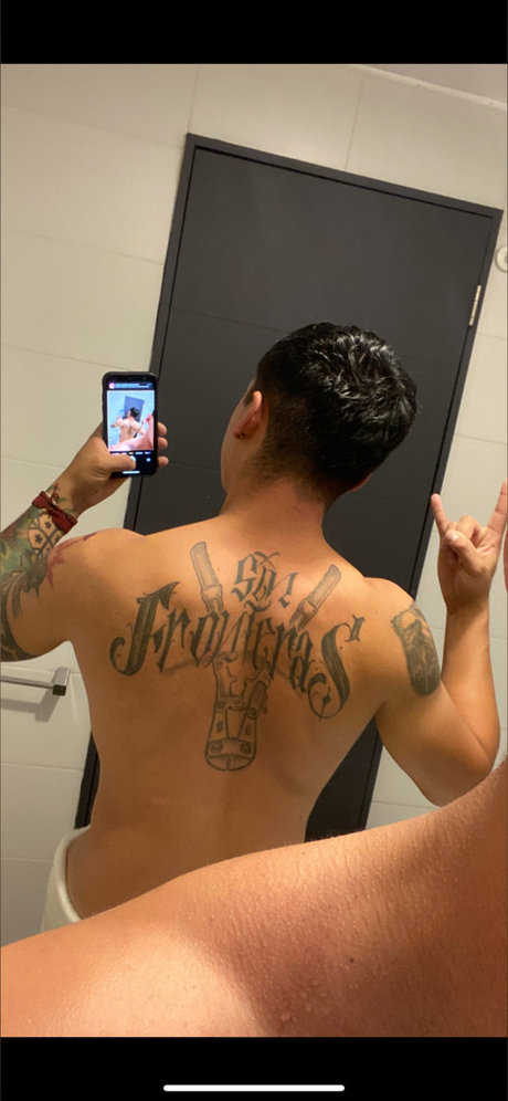Foto nua vazada do OnlyFans de Matias Andres