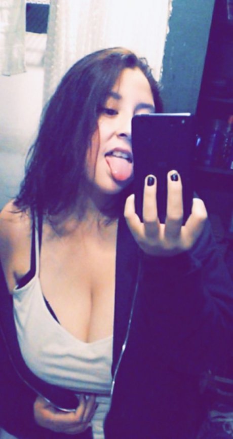 Naken läckt OnlyFans-bild av Nikki