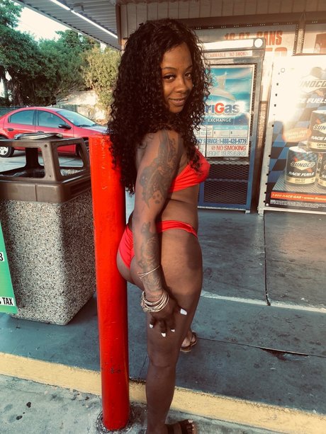 Photo nue de fuite OnlyFans de Peach 