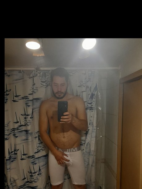Naken lekkede OnlyFans-bilde av Daniel Pacheco