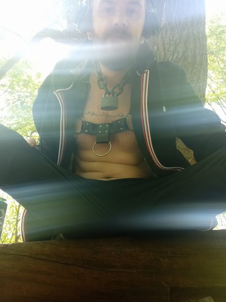 Naakte gelekte OnlyFans-foto van Pablo  Pup Slaffe