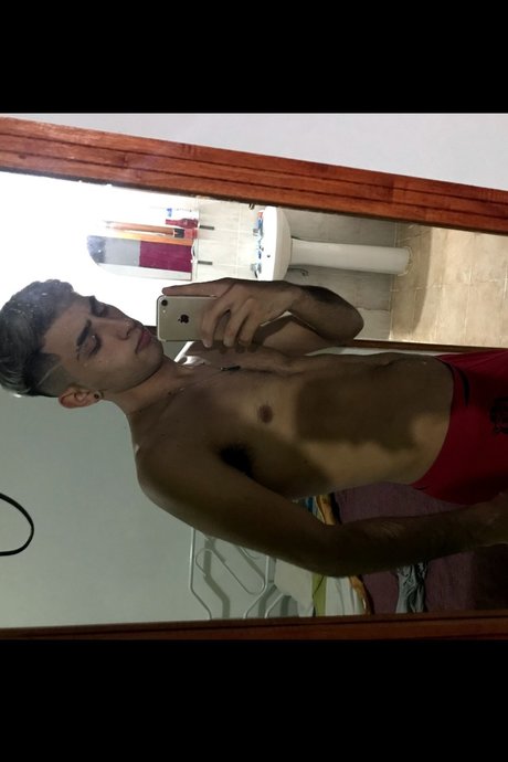 Alaston vuotanut OnlyFans-kuva Pablito Quintana