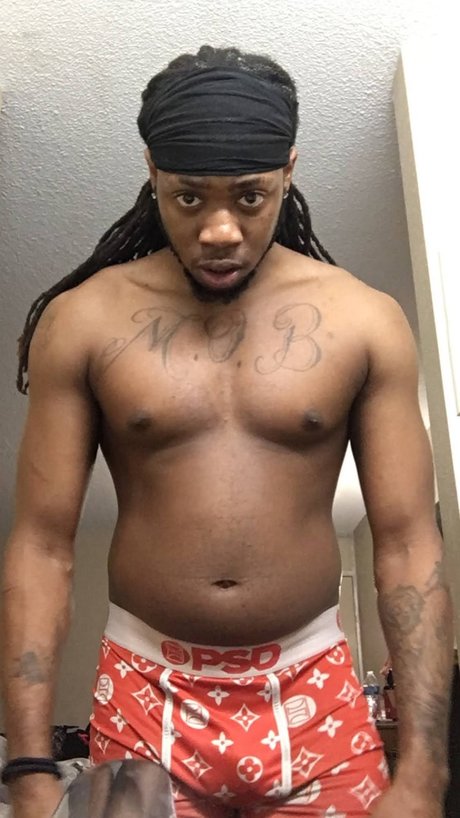 Nacktes geleaktes OnlyFans-Foto von Sperminator