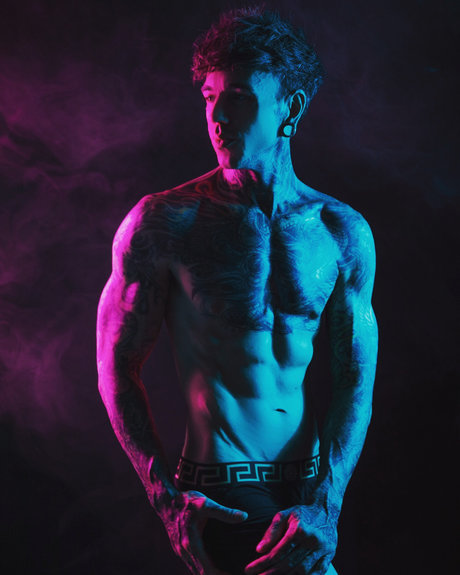 Обнаженная фотография утечки OnlyFans от Oscar Wylde