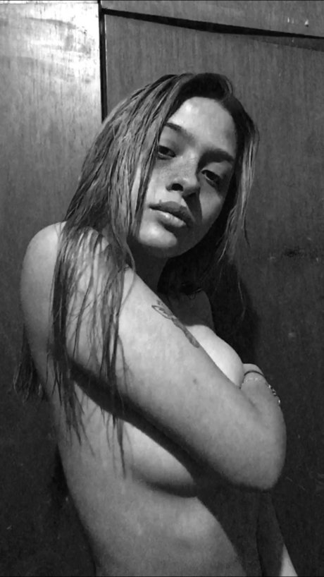 Foto nua vazada do OnlyFans de Ori