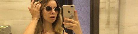 Naken lekkede OnlyFans-bilde av Anna