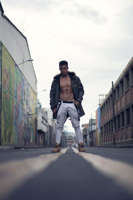 Обнаженная фотография утечки OnlyFans от Alec