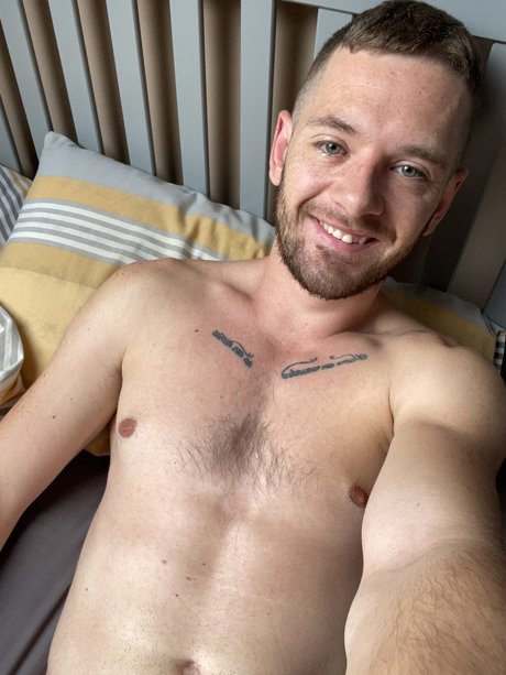 Nahá fotka uniklých OnlyFans od Matt