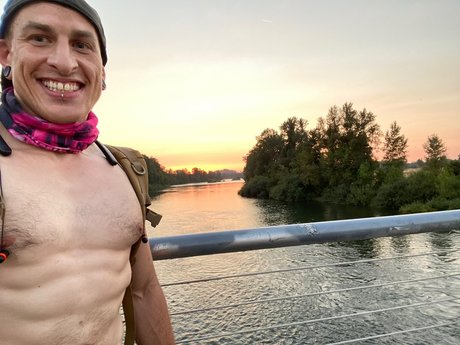Naakte gelekte OnlyFans-foto van Bryan Ross