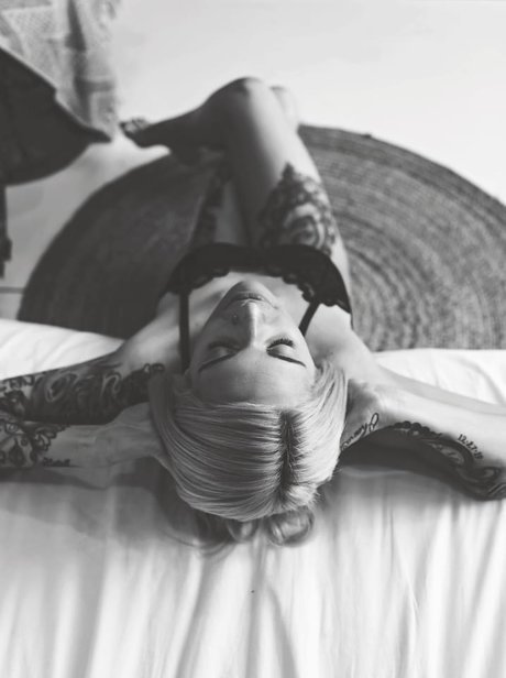 Photo nue de fuite OnlyFans de Court
