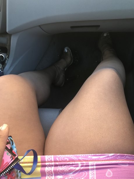 Обнаженная фотография утечки OnlyFans от Prad Ur Favorite Adult Entertainment