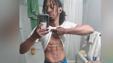 Nahá fotka uniklých OnlyFans od Poseidadon