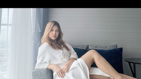 Ployploy OnlyFansリークヌード写真