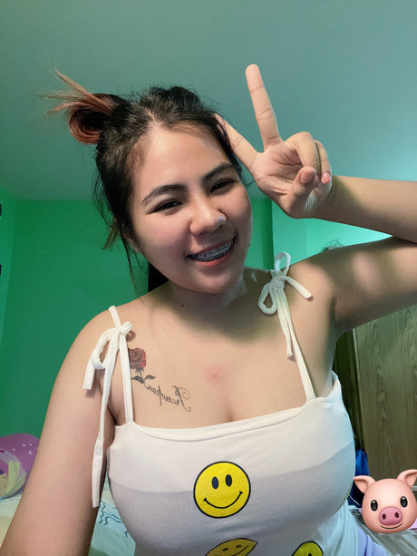 Naakte gelekte OnlyFans-foto van Plakem