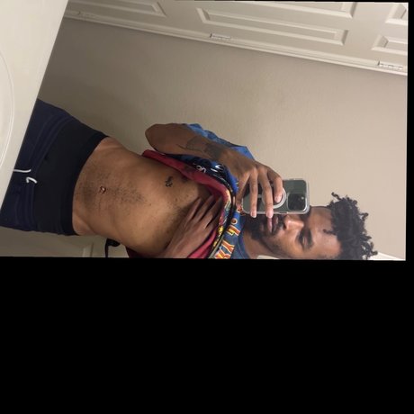 Foto nua vazada do OnlyFans de Kaz Thomas