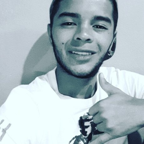 Nahá fotka uniklých OnlyFans od Roberto R Salazar