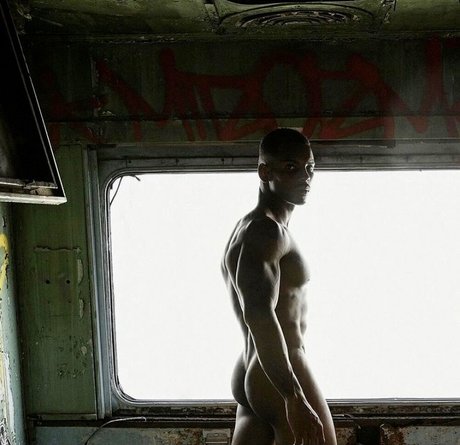 Nahá fotka uniklých OnlyFans od Quinten Barnard
