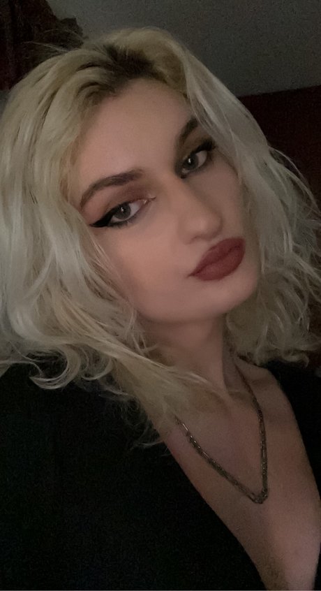 Обнаженная фотография утечки OnlyFans от Quinn