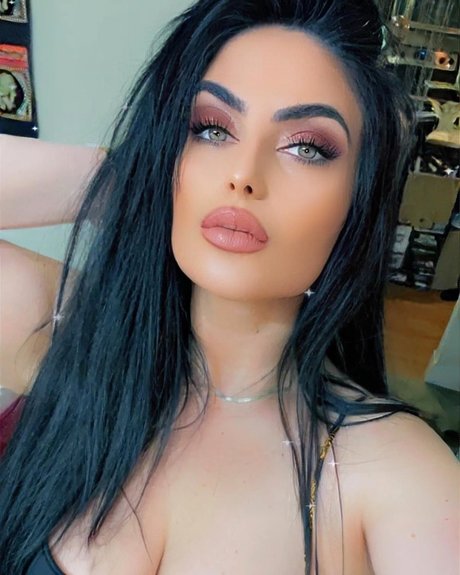 Photo nue de fuite OnlyFans de Queenofpersia