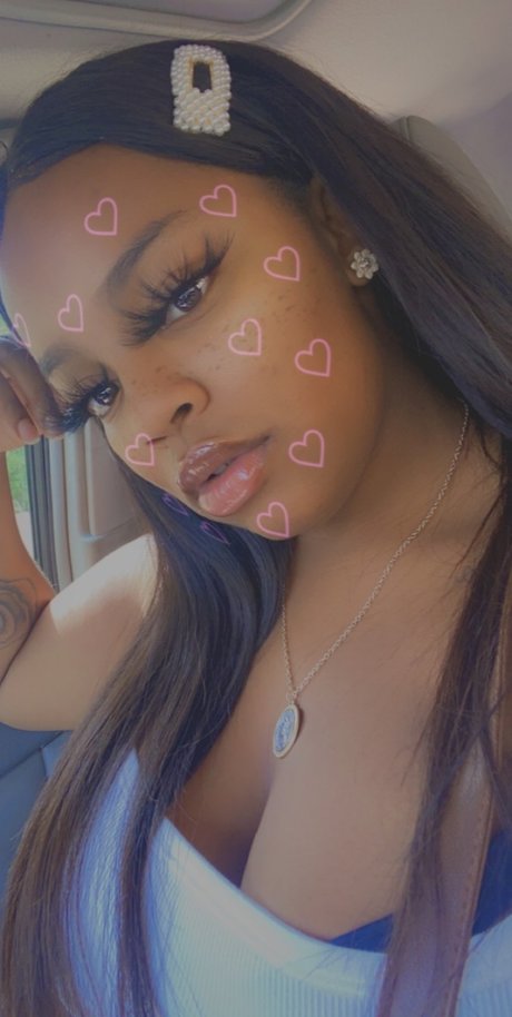 Queenb OnlyFans