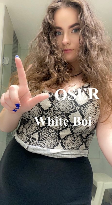 Alasti lekkinud OnlyFans-i pilt Lady Leopard