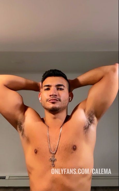 Naken läckt OnlyFans-bild av Cla