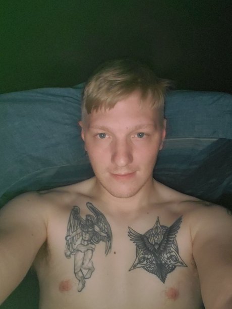 Photo nue de fuite OnlyFans de Pup Freki