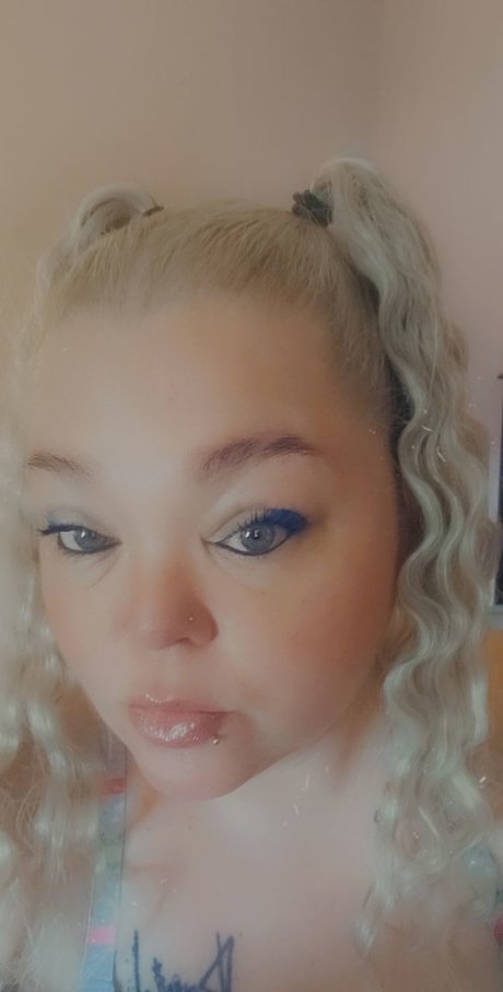 Naken läckt OnlyFans-bild av Prosthetic Princess